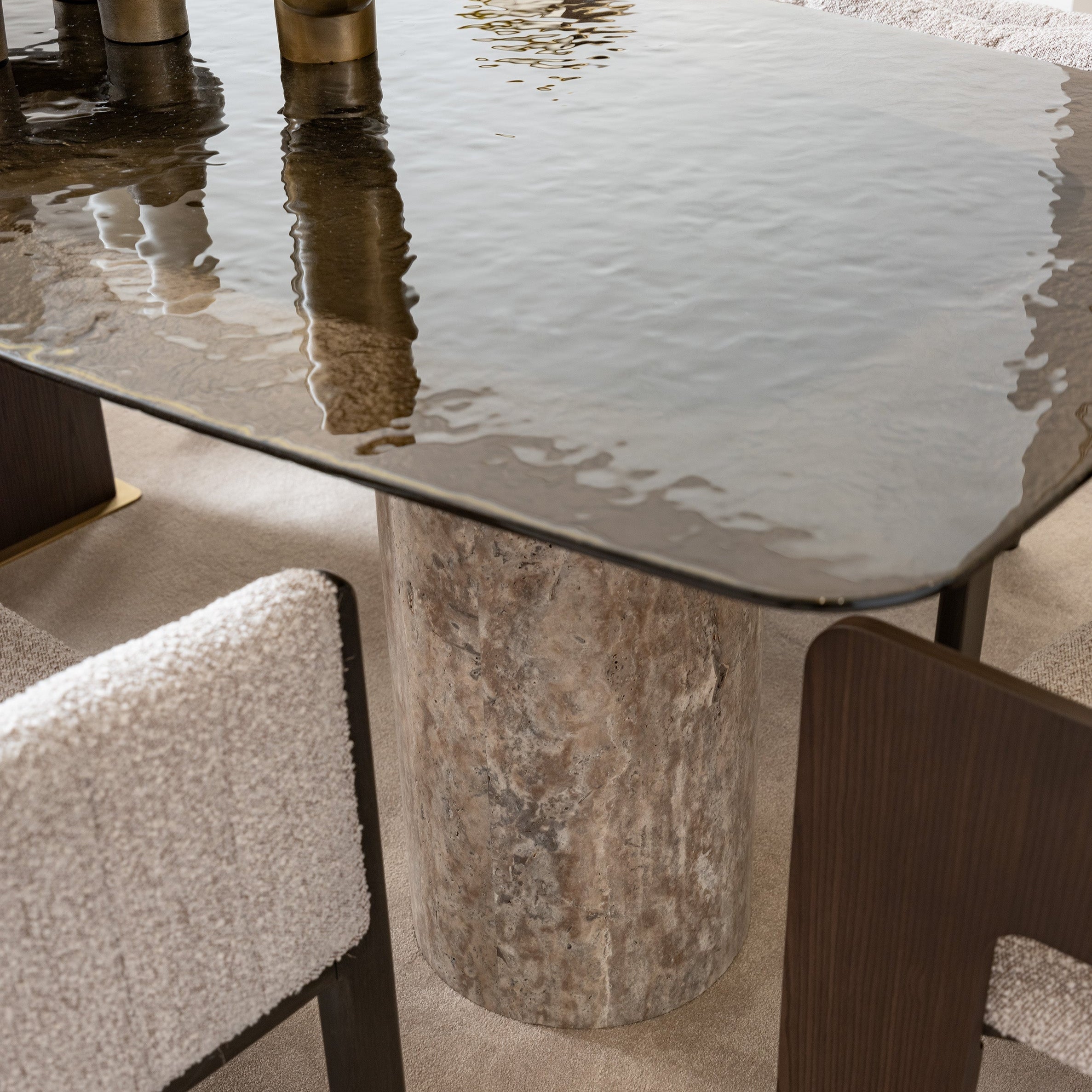 GB -MN- MARMO DINING TABLE